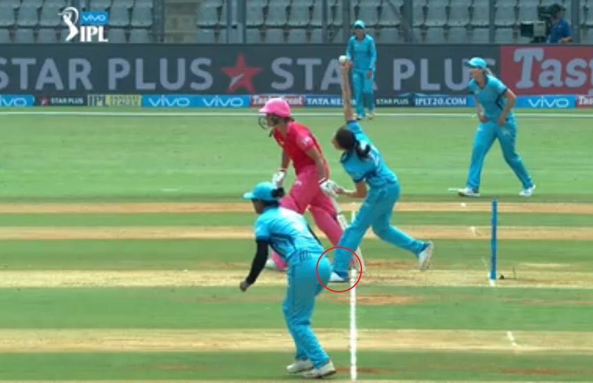 IPL Women T20, Trailblazers vs Supernovas: Beth Mooney dismissed off a no-ball by Megan Schutt, watch this video, IPL Women, Trailblazers vs Supernovas, Beth Mooney, Beth Mooney OUT VIDEO, Megan Schutt