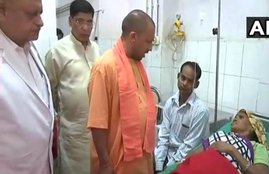 uttar pradesh cm Yogi Adityanath bats for Dalit students reservation in AMU Jamia says bhu prividing Aligarh Muslim University