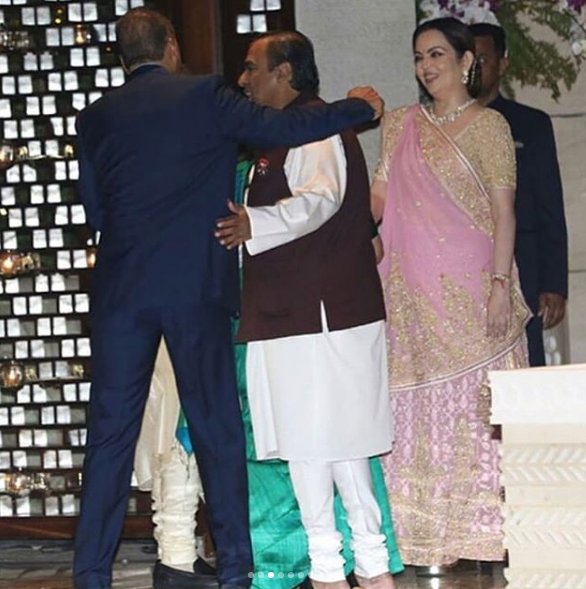 Mukesh Ambani, Isha Ambani, Isha Ambani Engagement, Isha Ambani Wedding, Anand Piramal, Anand Piramal Isha Ambani, Isha Ambani wedding news, Isha Ambani wedding date, Isha Ambani marriage date, ambani family, mukesh ambani family