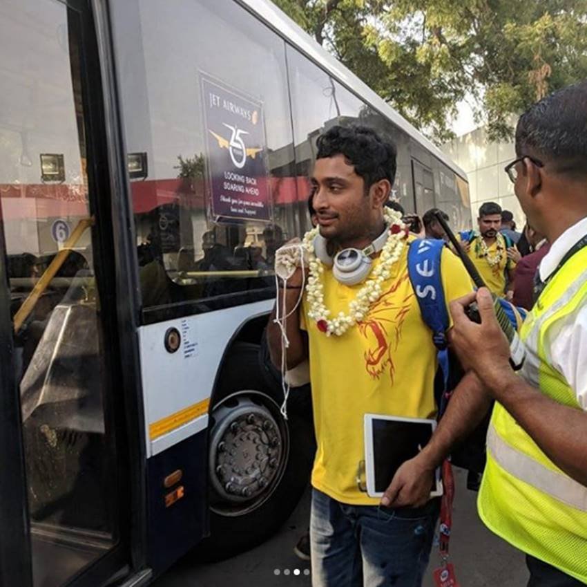 ms dhoni, dr rn baba, csk celebrations, indian premier league 2018, ipl 2018 final, shane watson, Chennai Super Kings vs Sunrisers Hyderabad, chennai super kings, Sunrisers Hyderabad, cricket, CSK Dinner party, CSK party, CSK team