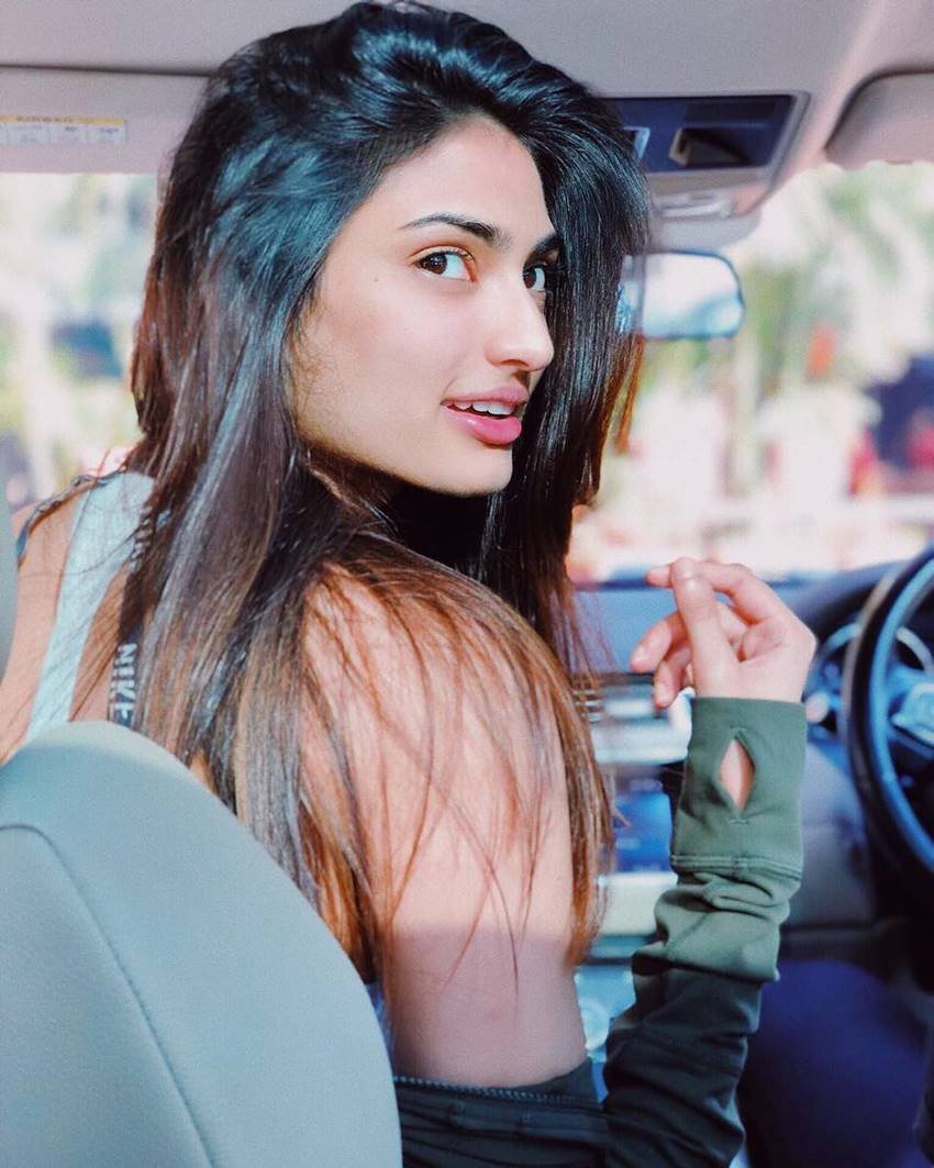 Sunil Shetty, athiya shetty, athiya shetty photos, athiya shetty pics, athiya shetty hot pics, athiya shetty latest pics, athiya shetty movie, athiya shetty next project