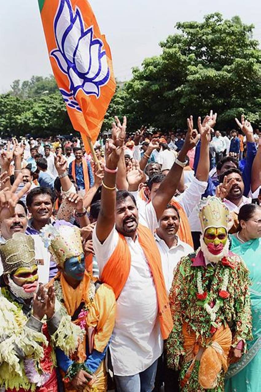 karnataka election results, karnataka election results 2018, कर्नाटक चुनाव परिणाम, कर्नाटक चुनाव परिणाम 2018, karnataka election results date, karnataka assembly election results, karnataka assembly election results 2018, karnataka election results 2018 date, karnataka election results date 2018, karnataka election results 2018 date, karnataka election results time, election results, bjp workers, bjp workers pics, bjp workers celebration, bjp workers photos, photo gallery