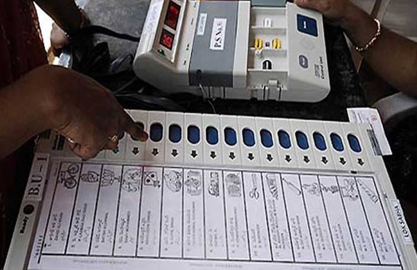 शिवपुरी में 60 हजार फर्जी मतदाताओं के खुलासे के बाद जिलाधिकारी का तबादला