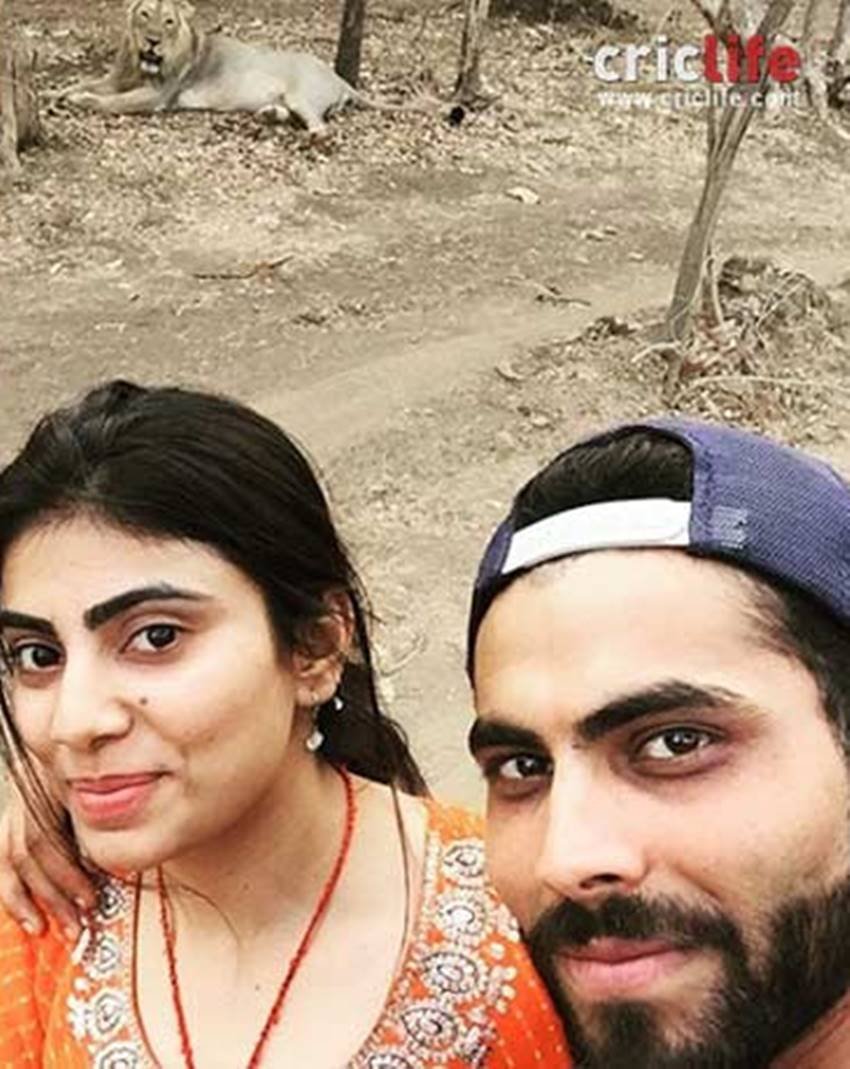 nidhyana jadeja,ravindra jadeja,ravindra jadeja daughter,ravindra jadeja nidhyana,ravindra jadeja riva solanki,ravindra jadeja wife,reevaba solanki,riva solanki,cmcm,latest news,sports, ravindra jadeja, ravindra jadeja wife assalut, cop assaults after jadeja's wife, riva jadeja accident, riva jadeja assaulted,