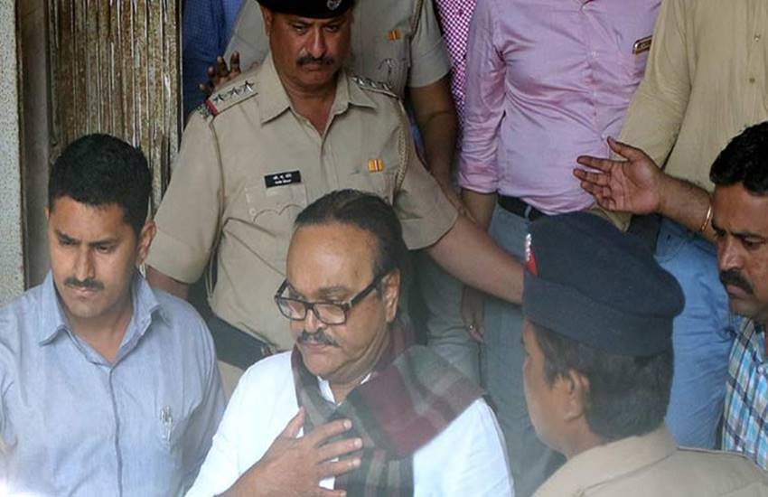 महाराष्ट्र के पूर्व उपमुख्यमंत्री और राष्ट्रवादी कांग्रेस पार्टी (राकांपा) के वरिष्ठ नेता छगन भुजबल को शुक्रवार को जमानत दे दी।