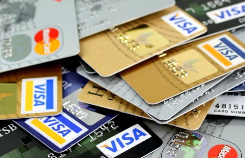 Loan, credit card payment, credit score, increase credit score, financial crisis, financial crisis india, loan india, loan credit card, how to increase credit score