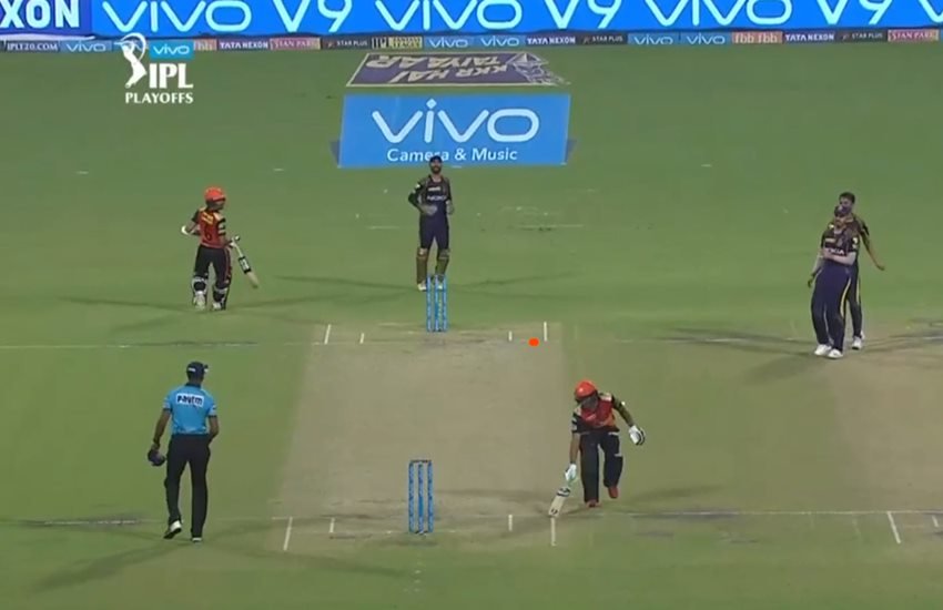 मैच के दौरान खिलाड़ी। (फोटो सोर्स- स्क्रीनशॉट)