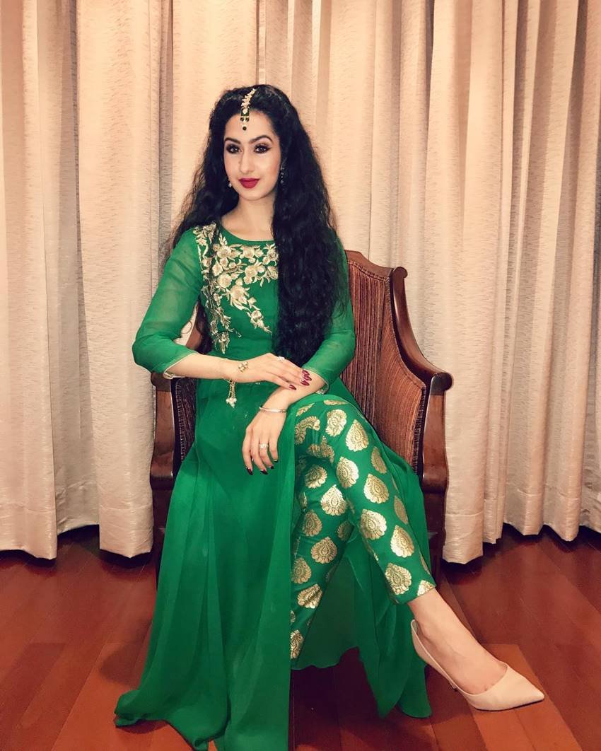 daler mehndi,jessica singh mehndi,gurdeep mehndi,daler mehndi daughter-in-law,jessica mehndi,daughter-in-law,news,pictures,sizzling