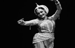 नृत्यः ओडिशी की लय में डूबी शाम