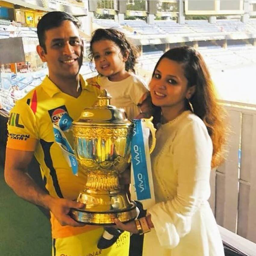 ipl, ipl 2018 winner, ipl winner, ipl 2018 winner team, ipl 2018 winner team, csk, csk, srh, ipl winner, ipl wnner team, ipl winner team prize money, Ziva dhoni, Sakshi Dhoni, Ziva dhoni with ms dhoni, CSK