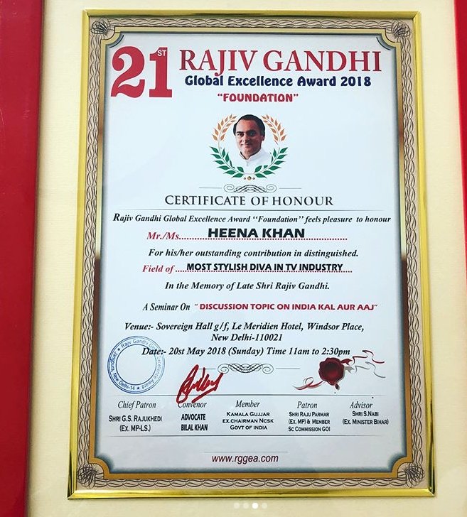 Sheela Dixit, Hina khan, hina khan awarded for her stylish look, hina khan, shwo, hina khan latest photos, hina khan awarded of rajiv Gandhi Excellence Award 2018