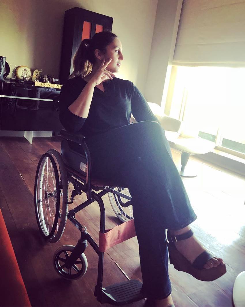 farah khan,director farah khan,farah khan accident,bollywood celebrity accidents,bollywood celebrities,anil kapoor,bollywood actos fractured,bollywood actresses instagram,bollywood director,helping celebrities,injured girl,instagram pics,news,shilpa shetty