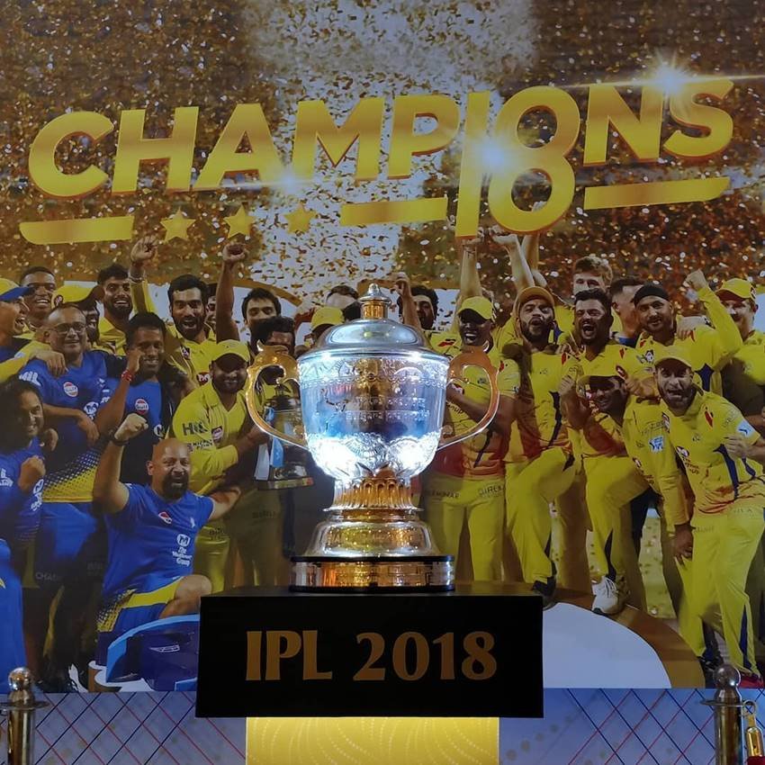ms dhoni, dr rn baba, csk celebrations, indian premier league 2018, ipl 2018 final, shane watson, Chennai Super Kings vs Sunrisers Hyderabad, chennai super kings, Sunrisers Hyderabad, cricket, CSK Dinner party, CSK party, CSK team