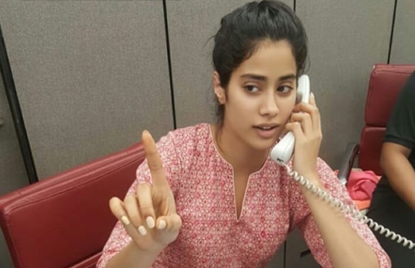 Janhvi Kapoor, Katrina Kaif, ridevi, Janhvi kapoor viral photo, janhvi kapoor receptionist, Dhadak, jansata, entertainment news, bollywood news