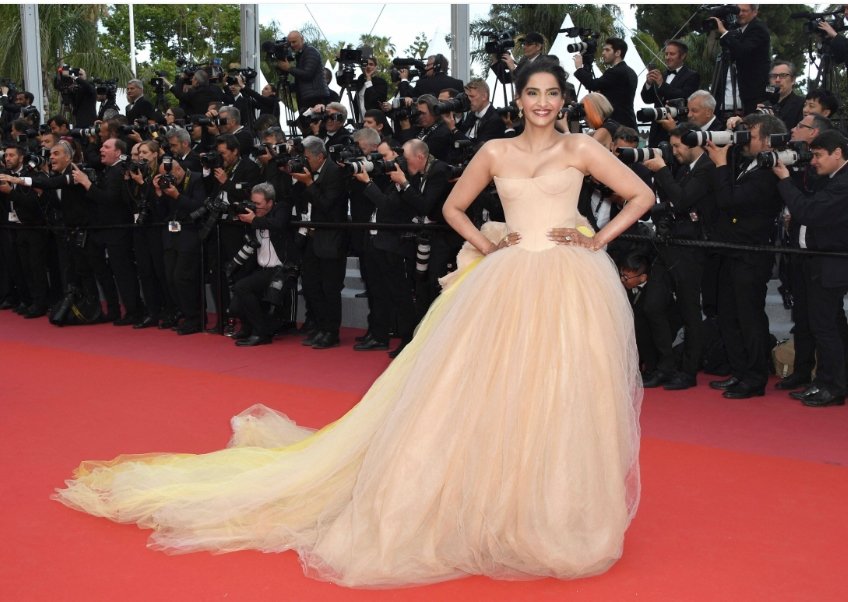 Sonam Kapoor pictures,sonam kapoor fashion,Sonam Kapoor,cannes film festival