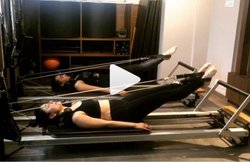 वीडियो : पिलेट्स एक्सरसाइज कर खुद को फिट रखती हैं करीना कपूर खान, जानिए क्या है पिलेट और फायदे