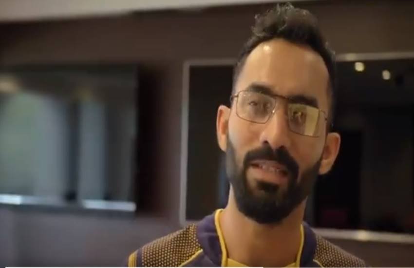 कोलकाता नाइट राइडर्स के कप्तान दिनेश कार्तिक।