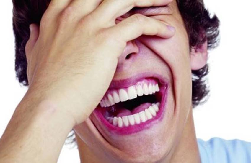 laugh, laughter, laughter medicine, heart attack, laughter benefits, laughter benefits in hindi, laughter benefits for mental health, laughter benefits for heart health, laughter benefits for better sleep, mental benefits of laughter, social benefits of laughter, disadvantages of laughing, home remedies, health news in hindi, health tips in hindi, lifestyle news in hindi, jansatta