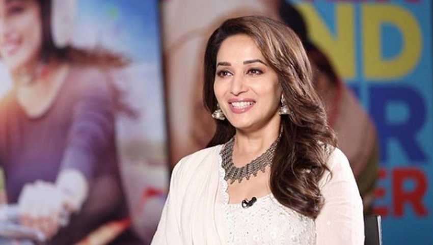 Madhuri Dixit, Madhuri Dixit-Nene, Birthday, Bollywood, Facts, Dhak Dhak Girl, Happy Birthday, Madhuri Dixit photos, Madhuri Dixit photoshoot, Madhuri Dixit movie, jansatta