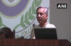 लाहौर में बोले मणिशंकर अय्यर- मोदी के गुरु सावरकर थे बंटवारे के हिमायती