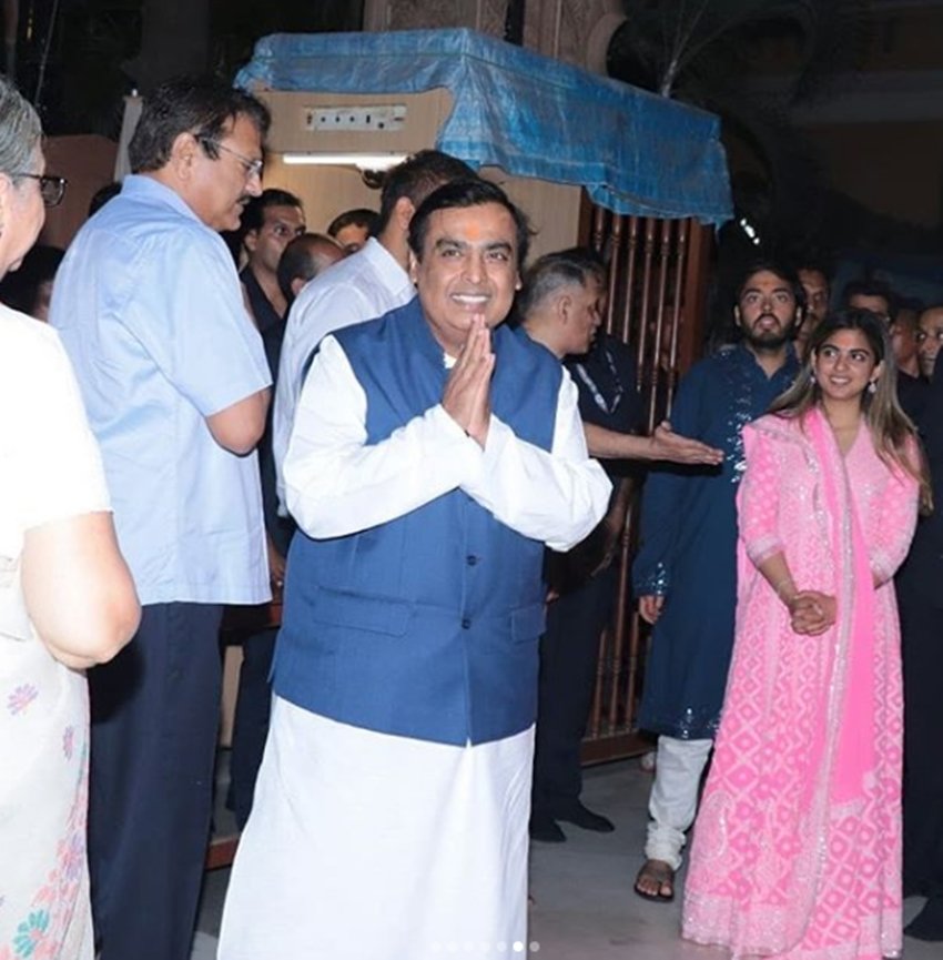 Mukesh Ambani, Isha Ambani, Isha Ambani Engagement, Isha Ambani Wedding, Anand Piramal, Anand Piramal Isha Ambani, Isha Ambani wedding news, Isha Ambani wedding date, Isha Ambani marriage date, ambani family, mukesh ambani family