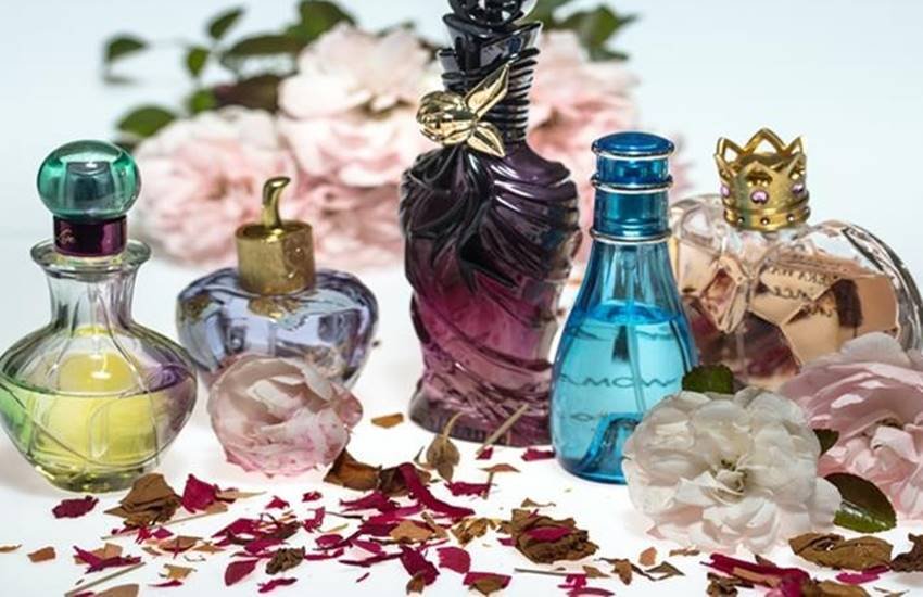 Perfume, Perfume facts, Perfume benefits, Perfume in navel, Perfume and astrology, Perfume at body, Perfume and religion, Rich By Applying Perfume, Perfume poor, Perfume money, Perfume home, Astrology news