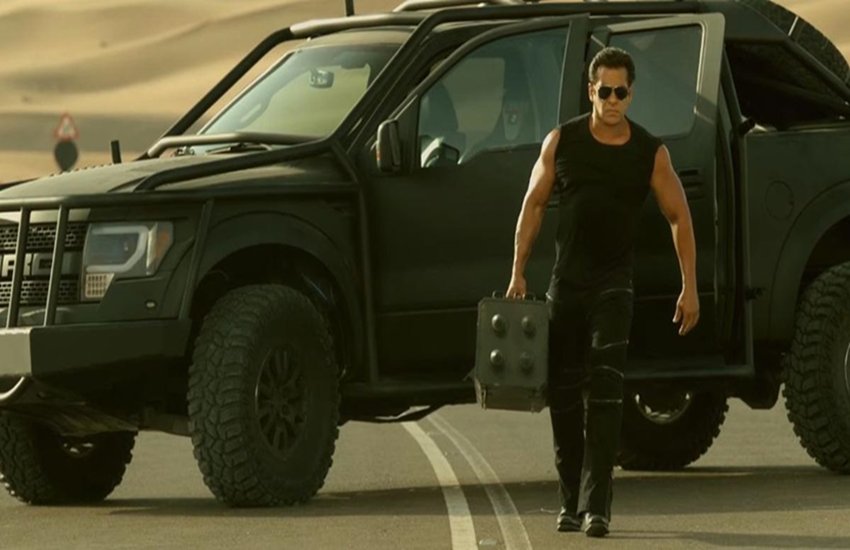 इस फ़िल्म के साथ ही सलमान बॉबी देओल के करियर को भी रिलॉन्च कर रहे हैं।