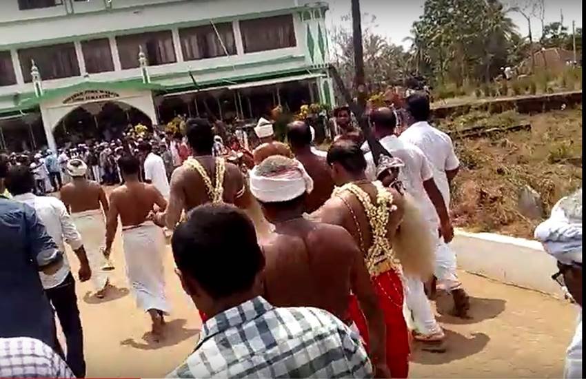 रथ यात्रा
(फाइल फोटो) रथ यात्रा
(फाइल फोटो)