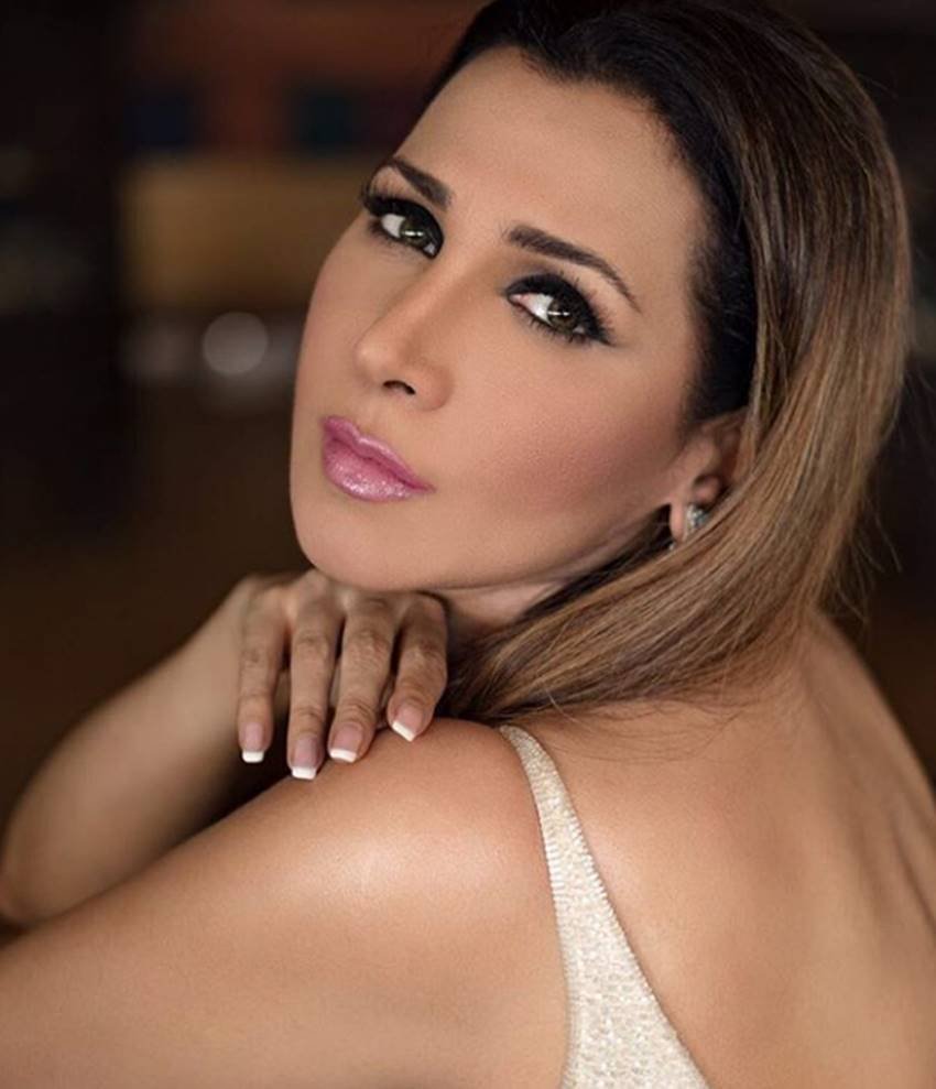 ritu shivpuri, Govinda's Costar, jansatta photo gallery, ritu shivpuri hot pics, tv actress ritu shivpuri,ritu shivpuri,ritu shivpuri tv shows,ritu shivpuri hot photos,ritu shivpuri instagram,tv masala news,television news,entertainment news
