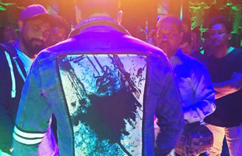 सलमान खान की ये जैकेट उनके प्रशंसकों के बीच नया ट्रेंड बन सकती है।