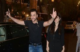 sanjay kapoor, sanjay kapoor dance, sanjay kapoor dance video, sonam kapoor, anand ahuja, sonam kapoor marriage, sonam kapoor wedding, anil kapoor, sonam kapoor wedding details, sonam kapoor wedding date, sonam kapoor anand ahuja marriage, sonam kapoor ahuja getting married, sonam kapoor anand ahuja wedding, sonam kapoor boyfriend
