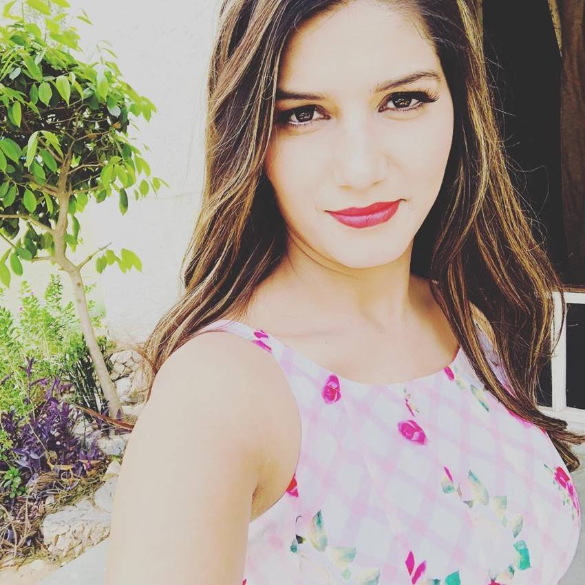 sapna chaudhary, sapna chaudhary hot look, sapna chaudhary latest pics, sapna chaudhary photos, sapna chaudhary songs