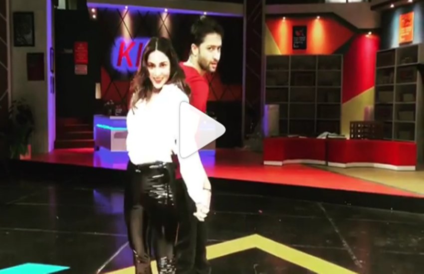 Shaheer Sheikh, Shraddha Arya, Kundali Bhagya actress, Veere Di Wedding, Tareefan song, jansatta, entertainment news, bollywood news