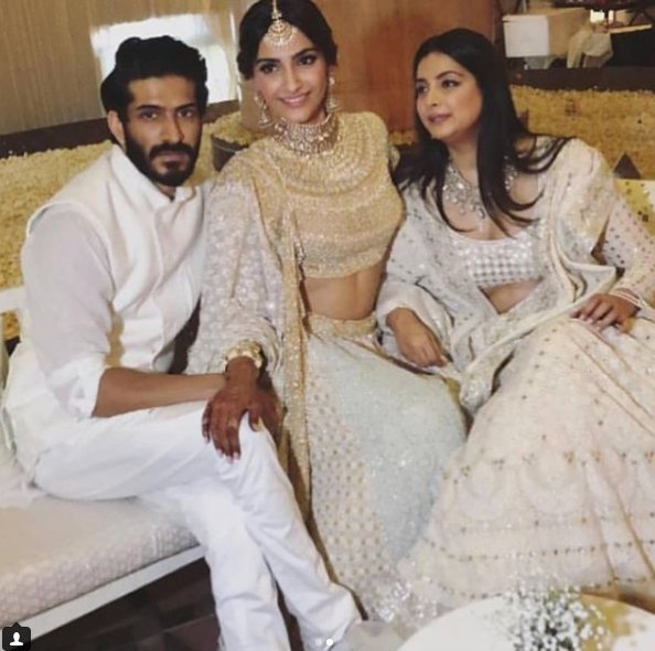 sonam kapoor, sonam kapoor marriage, sonam kapoor wedding, sonam kapoor marriage pics, sonam kapoor wedding pics, anand ahuja, Sonam Kapoor and Anand Ahuja, Sonam Kapoor and Anand Ahuja Wedding, Sonam Kapoor and Anand Ahuja Marriage