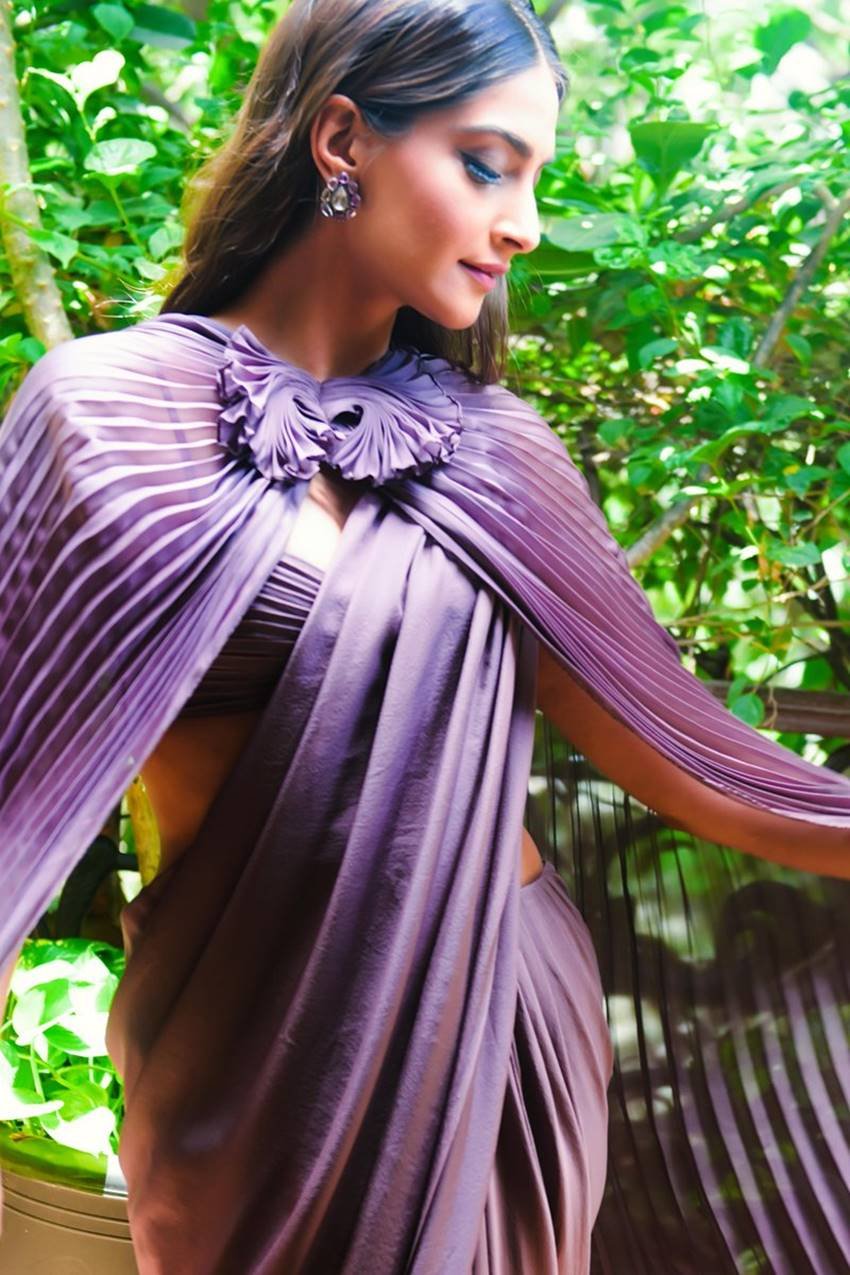 sanju, Sonam kapoor, Anushka sharma, manisha koirala, diya mira, Sanjay dutt, Raj kumar Hirabi, jansatta photo gallery