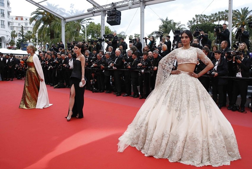 Sonam Kapoor pictures,sonam kapoor fashion,Sonam Kapoor,cannes film festival