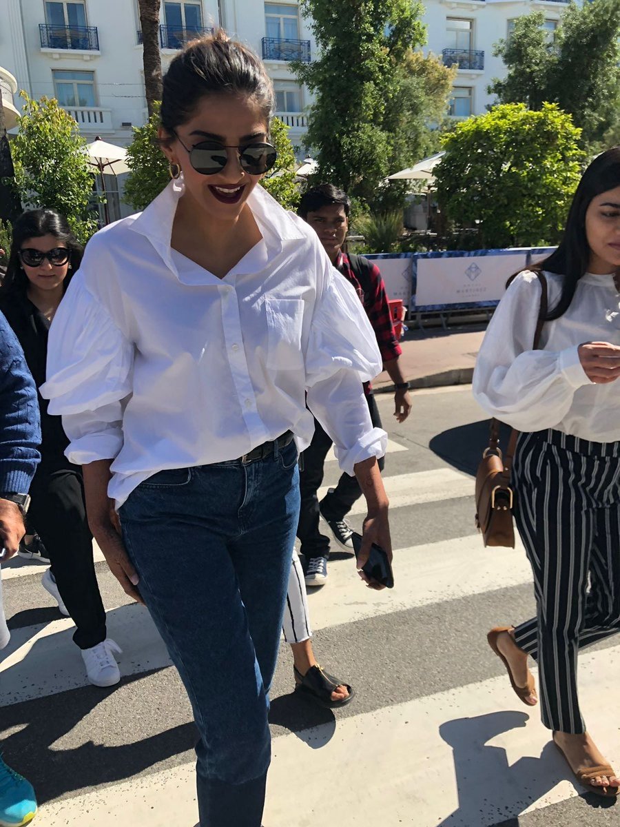 Sonam Kapoor pictures,sonam kapoor fashion,Sonam Kapoor,cannes film festival