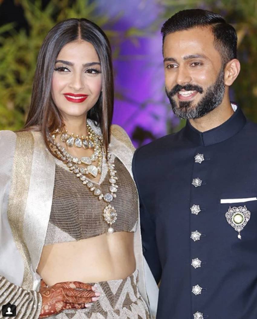 Salman Khan, Salman Khan pics, Katrina Kaif, Katrina Kaif pics, Sonam Kapoor, Sonam Kapoor wedding, Sonam Kapoor marriage, Salman Khan kiss, Salman Khan kiss pics, Salman Khan kiss photos, Katrina Kaif kiss, Katrina Kaif kiss pics, Katrina Kaif kiss photos, Katrina Kaif and salman khan, salman khan and Katrina Kaif, Wedding Party, Wedding Party pics, Wedding Party photos, photo gallery