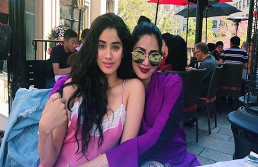 Janhvi Kapoor, Janhvi Kapoor photoshoot, Janhvi Kapoor vouge, Janhvi Kapoor sridevi, sridevi, Janhvi Kapoor dadak, Janhvi Kapoor debut, jansatta, entertainment Janhvi Kapoor, Janhvi Kapoor photoshoot, Janhvi Kapoor vouge, Janhvi Kapoor sridevi, sridevi, Janhvi Kapoor dadak, Janhvi Kapoor debut, jansatta, entertainment