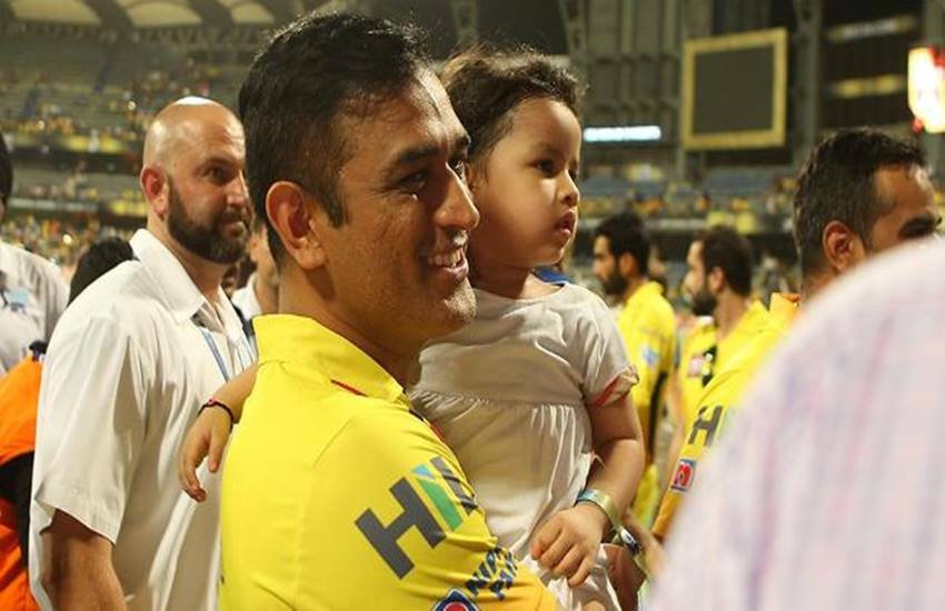 ipl, ipl 2018 winner, ipl winner, ipl 2018 winner team, ipl 2018 winner team, csk, csk, srh, ipl winner, ipl wnner team, ipl winner team prize money, Ziva dhoni, Sakshi Dhoni, Ziva dhoni with ms dhoni, CSK