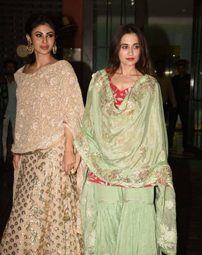 eid, eid 2018, eid mubarak, eid mubarak 2018, eid mubarak images, eid mubarak wishes, eid ul fitr, eid ul fitr 2018, Salman khan eid party, salman khan eid party, stars in salman eid party, race 3 celebration, bollywood news, bollywood updates, televison news, entertainment news, mouni roy, salman khan, arpita khan, ayush sharma