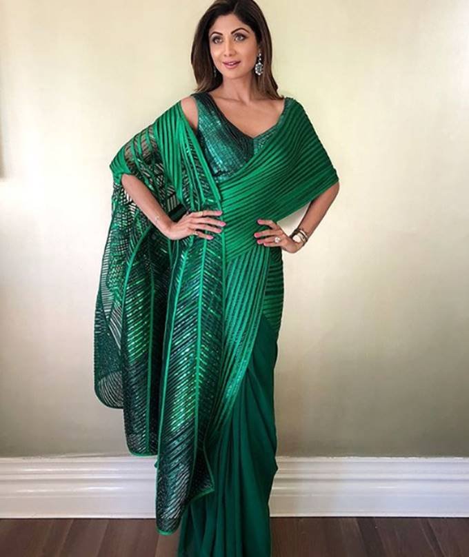 Shilpa Shetty, Raj Kundra, Viaan Raj Kundra, viaan, suburban theatre, Shamita Shetty, Sunanda Shetty, Shilpa Raj Viaan. Shilpa Shetty husband, Shilpa Shetty son
