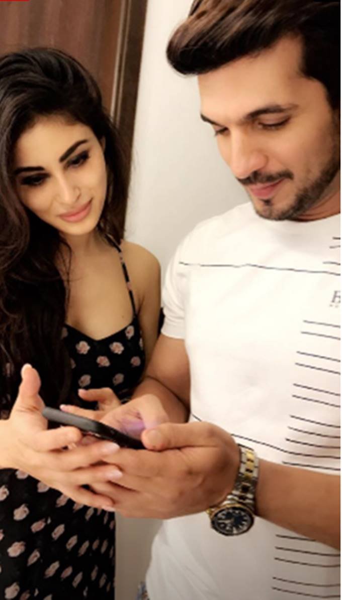 actress mouni roy, mouniroy house party, gold actress mouni invited tv celebs, mouni friend circle, here is pictures posing naagin actress mouni roy, entertainment news, bollywood news, television news, entertainment news, bollywood news, television news,entertainment news, bollywood news, television news, entertainment news, bollywood news, television news