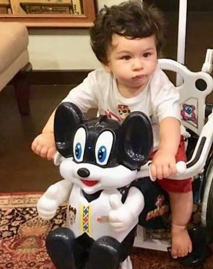 Baby Taimur trying to learn tricycle, Taimur in london, see pictures saif ali khan and kareena kapoor son, Taimur khan pictures, saif ali khan and kareena kapoor, saif ali khan and kareena kapoor taimur in london, entertainment news, entertainment news, bollywood news, television news,entertainment news, bollywood news, television news, entertainment news