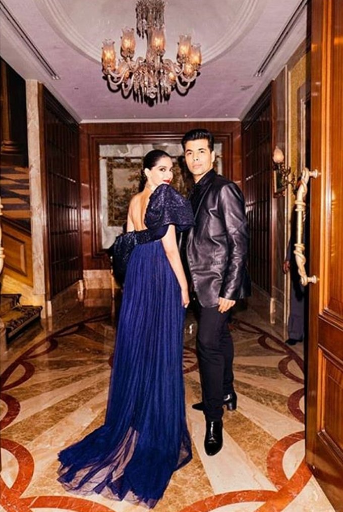 Sonam kapoor, anand ahuja, Sonam anand together in party, veere di wedding actress, Sonam kapoor kissed husband anand, people gave reaction to sonam kiss for anand, television news ,entertainment news, bollywood news, television news, entertainment news, bollywood news, television news