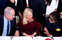 इजरायली पीएम की पत्‍नी ने बाहर से मंगवाया 68 लाख रुपये का खाना, धोखाधड़ी का केस दर्ज