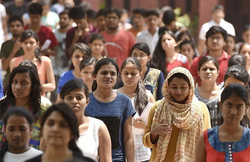 NEET UG Result 2018, Cut-Off List Released at www.cbseneet.nic.in, www.cbseresults.nic.in LIVE: घोषित हुआ रिजल्ट, जानिए कितने नंबर हैं टॉपर के