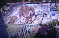 वीडियो: 98 साल पुरानी बिल्डिंग को 54 मीटर दूर रखा, 90 डिग्री घुमाया