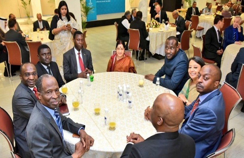 ईद रिसेप्शन में विदेश मंत्री सुषमा स्वराज (फोटो सोर्स- एएनआई ट्विटर)