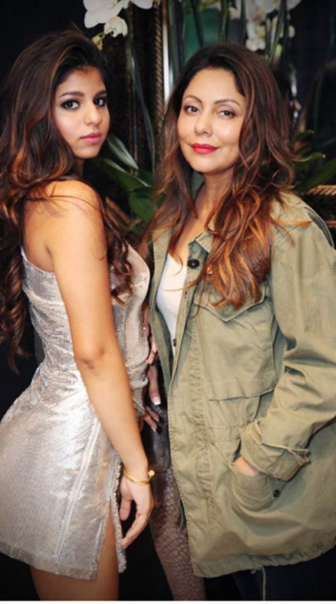 suhana khan, gauri khan, gauri suhana, suhana khan photos, suhana khan recent photos, suhana khan hot photos, shah rukh khan family, srk, srk daughter, gauri suhana london photos, Jansatta, entertainment news